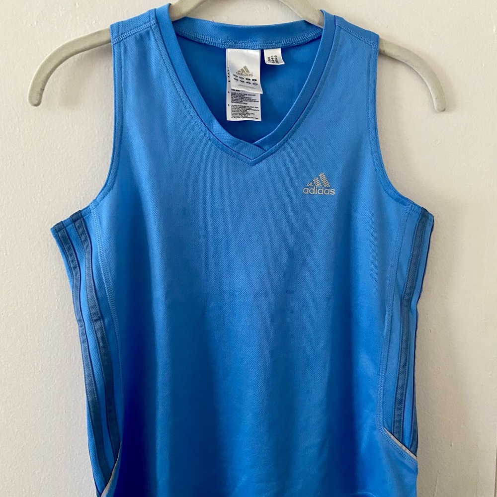 Adidas size S super lightweight top